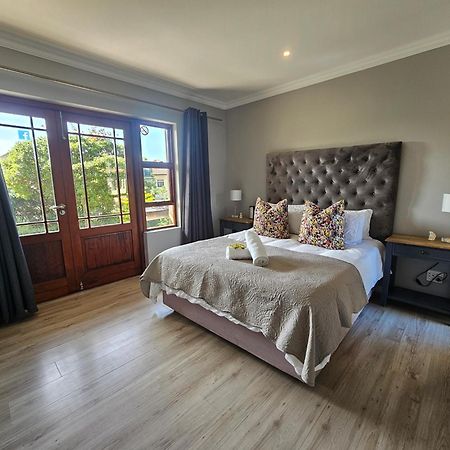 Apartamento Six Whale Rock Gardens With Back Up Power For Load Shedding Plettenberg Bay Exterior foto