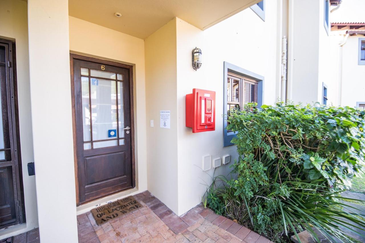 Apartamento Six Whale Rock Gardens With Back Up Power For Load Shedding Plettenberg Bay Exterior foto