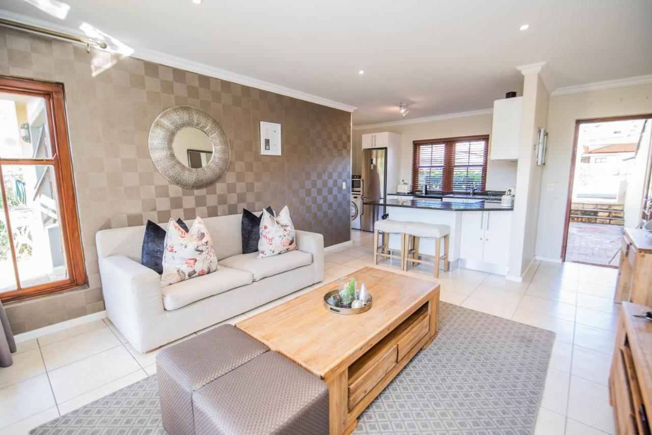 Apartamento Six Whale Rock Gardens With Back Up Power For Load Shedding Plettenberg Bay Exterior foto