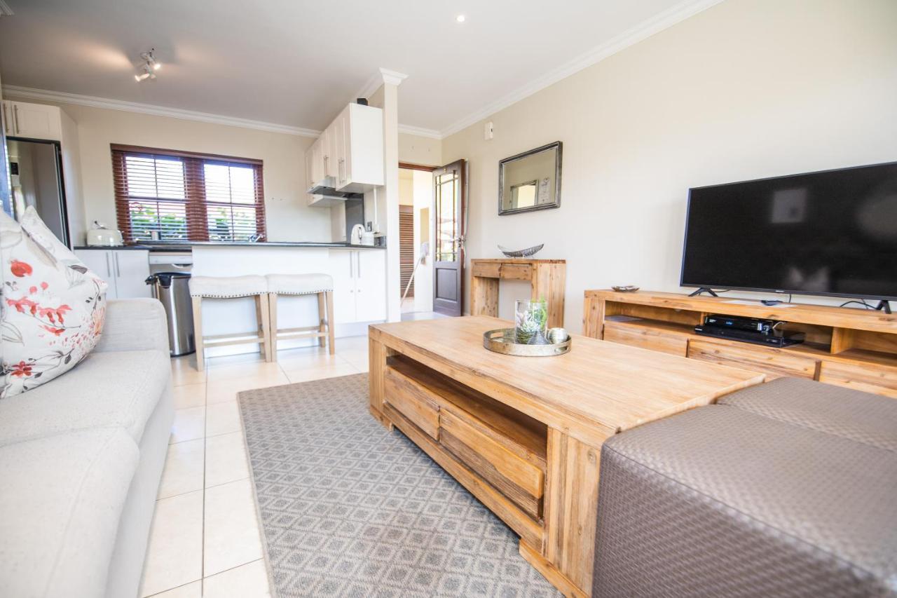 Apartamento Six Whale Rock Gardens With Back Up Power For Load Shedding Plettenberg Bay Exterior foto