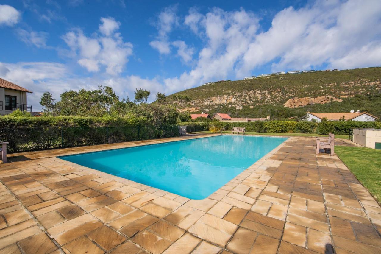 Apartamento Six Whale Rock Gardens With Back Up Power For Load Shedding Plettenberg Bay Exterior foto