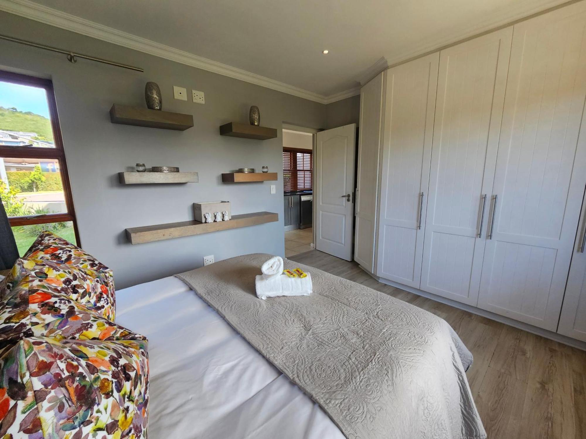 Apartamento Six Whale Rock Gardens With Back Up Power For Load Shedding Plettenberg Bay Exterior foto