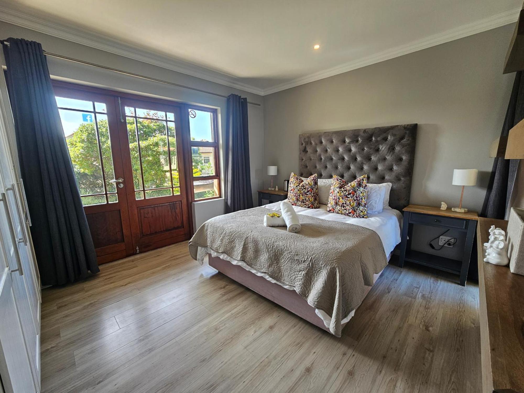 Apartamento Six Whale Rock Gardens With Back Up Power For Load Shedding Plettenberg Bay Exterior foto